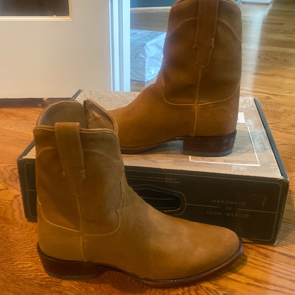Tecovas Roy honey suede 11D gently worn